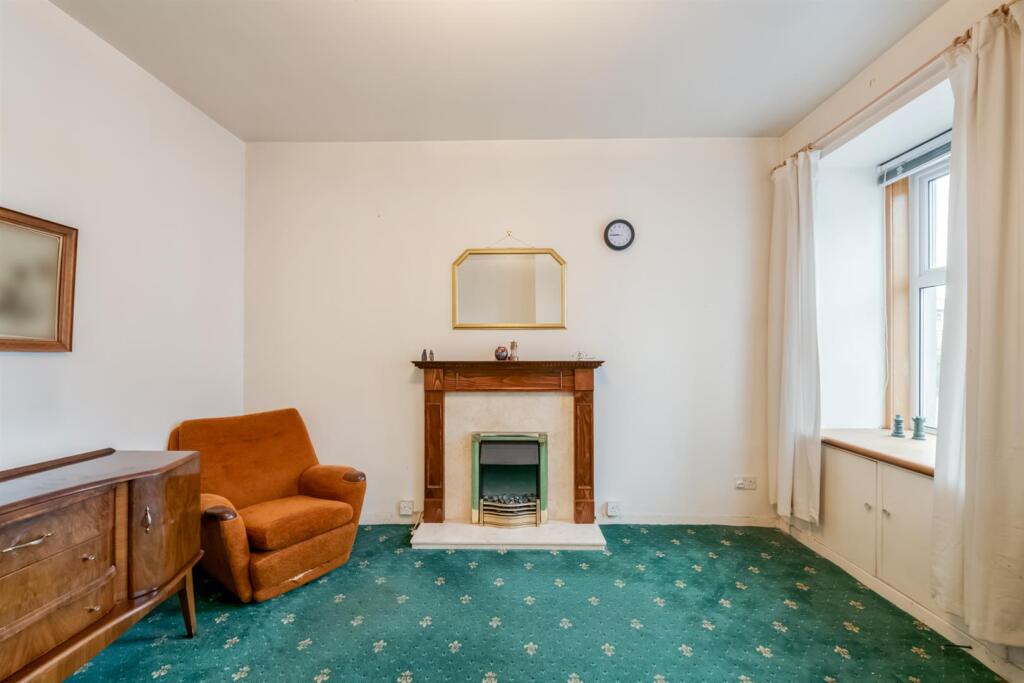 17 Station Road, Dollar FK14 7EJ photo 4