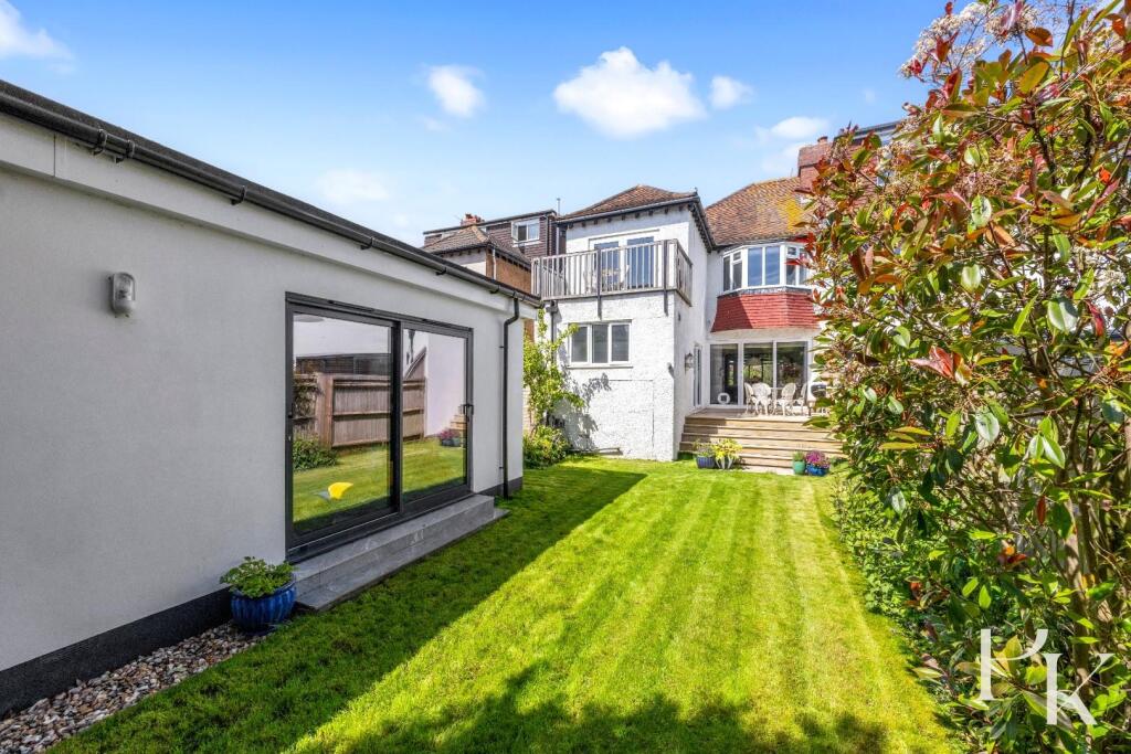 Berriedale Avenue, Hove - View 2