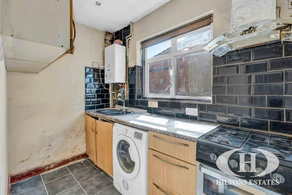 House in Southall - View 5