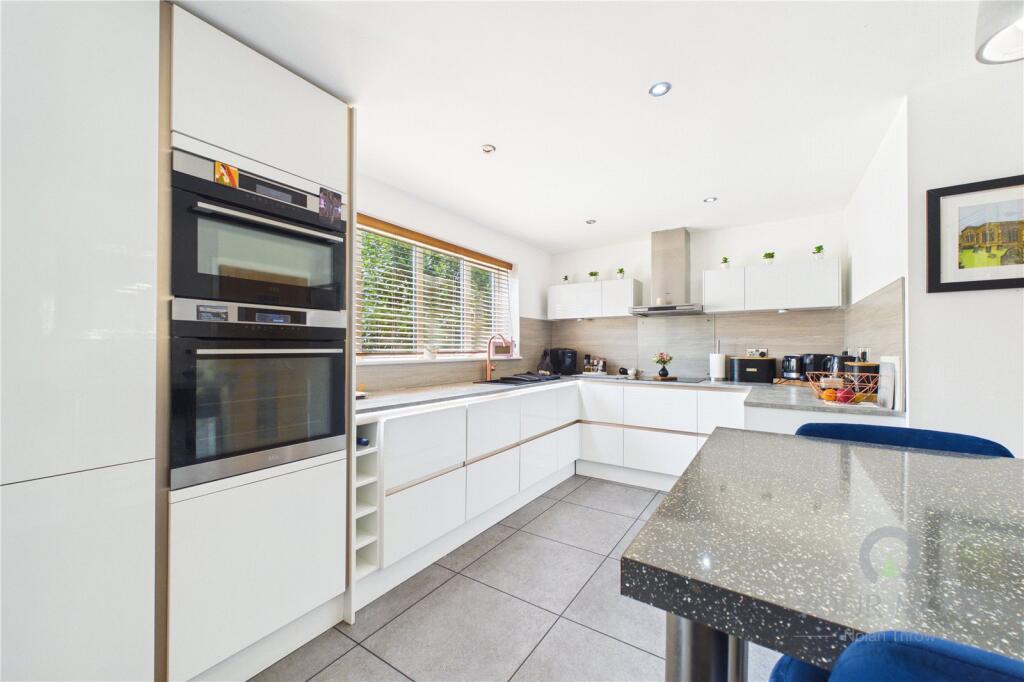 House in Upton, Pineham Lock, Hunsbury Meadows - View 5
