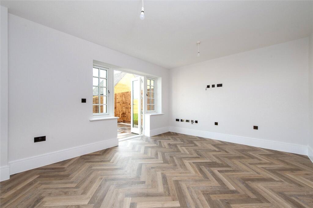 166 Ellenbrook, Stow Road, Moreton-In-Marsh, Gloucestershire, GL56 photo 4