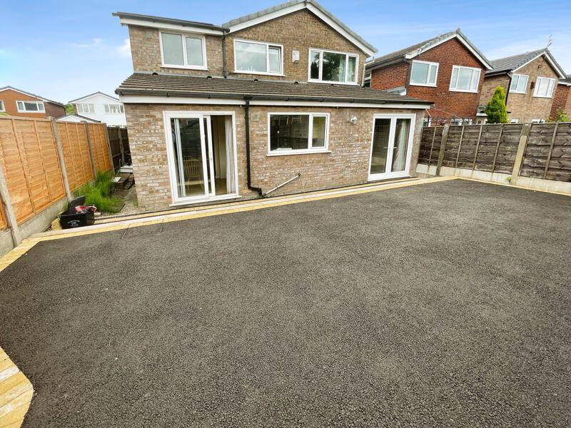 Holbeach Close, Bury photo 4