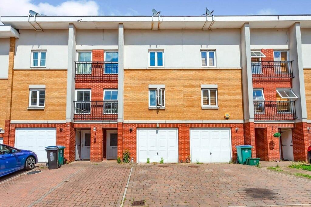 Main image of property: The Gateway, Watford, Hertfordshire, WD18