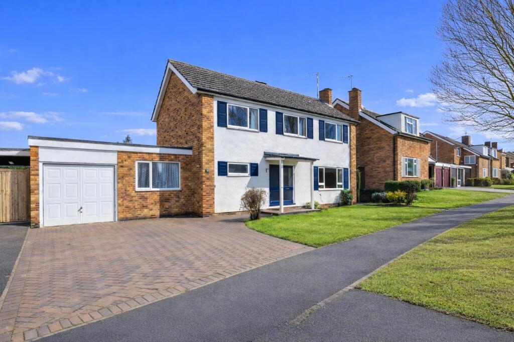 Main image of property: Dale Avenue, Wheathampstead, St. Albans, Hertfordshire, AL4