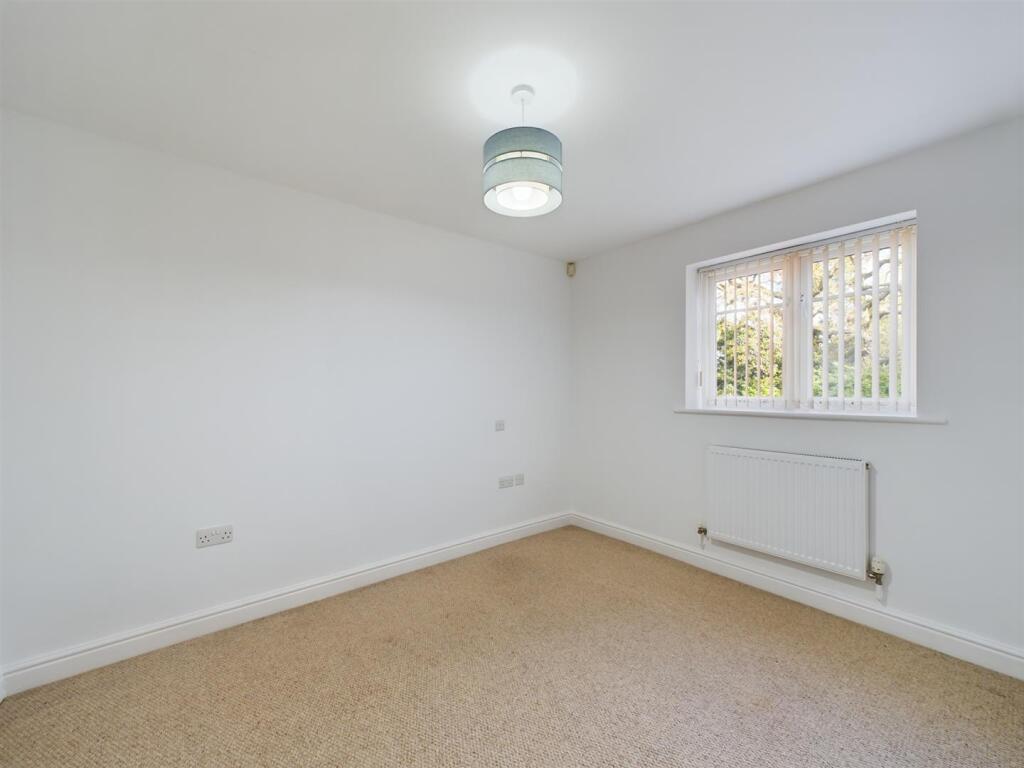 Additional image 8 of 14 Kineton Grange Solihull B92 7EB