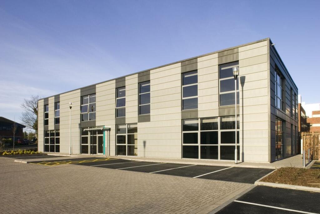 Main image of property: 6 The Pavilions, Cranmore Drive, Solihull, B90 4SB