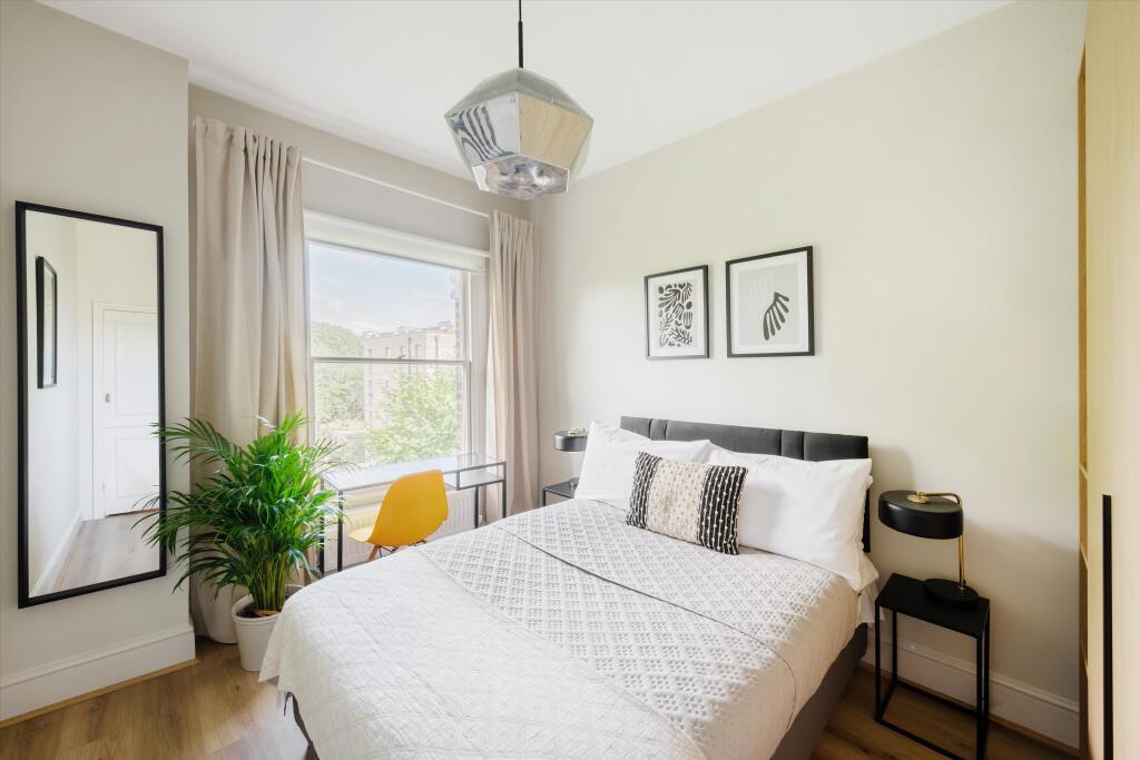 Apartment in London - View 5