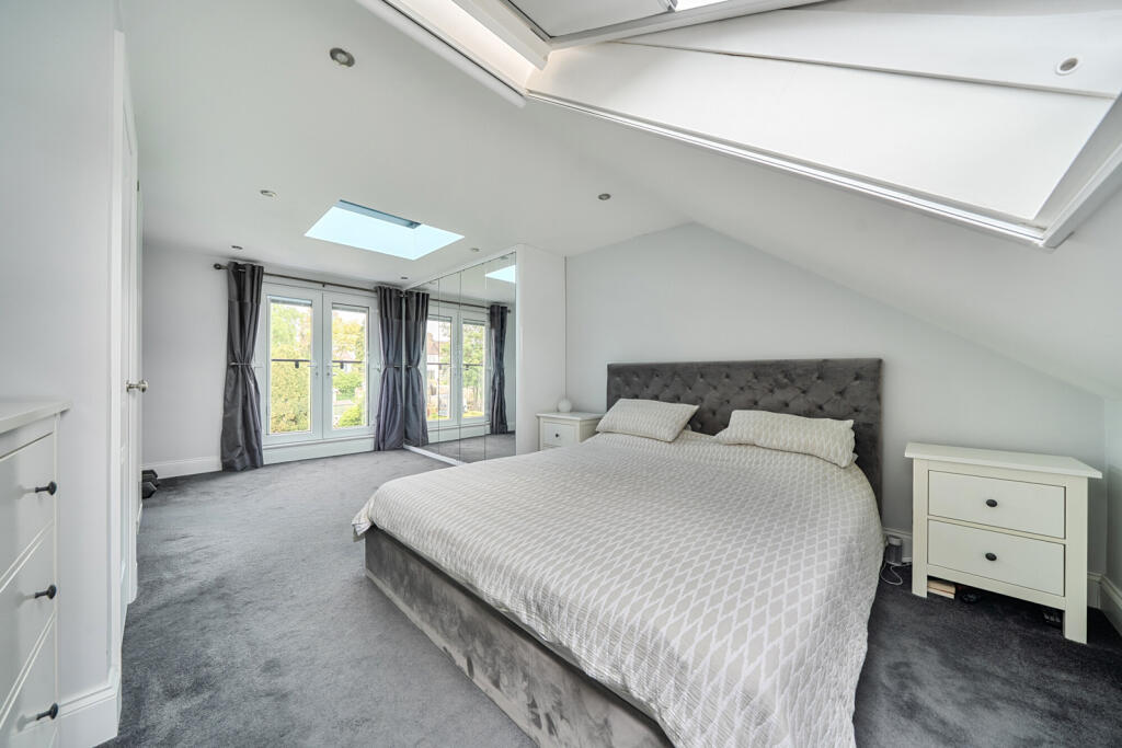 House in London - View 5