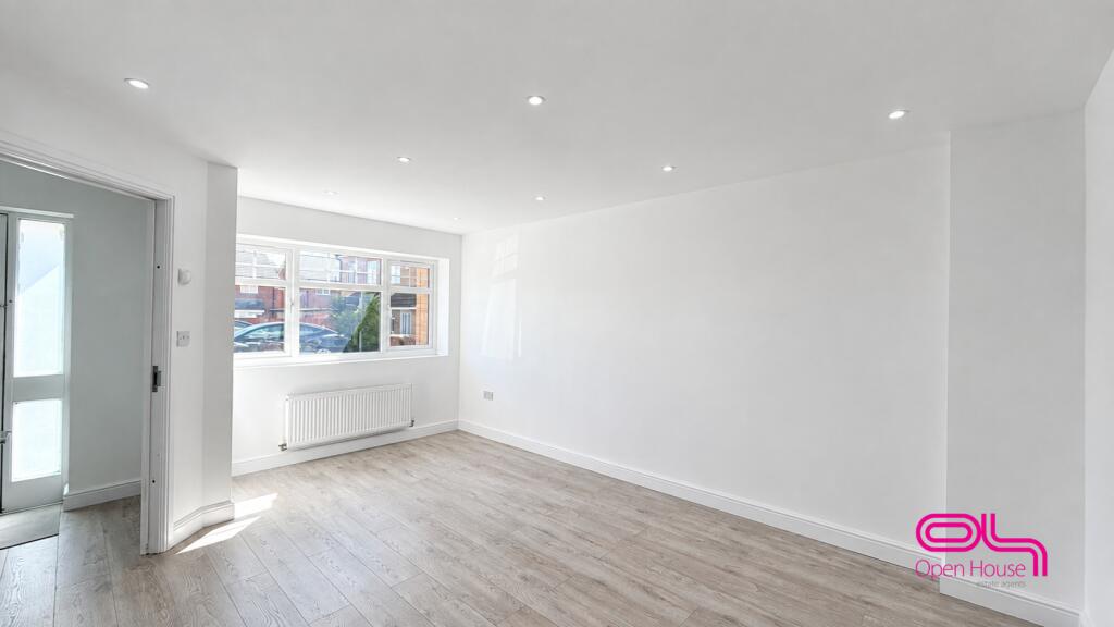 House in Bolton, Fernhill Gate - View 5