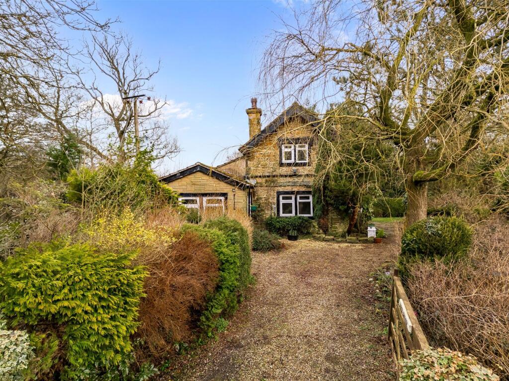 Main image of property: Royle Cottage, Burnley