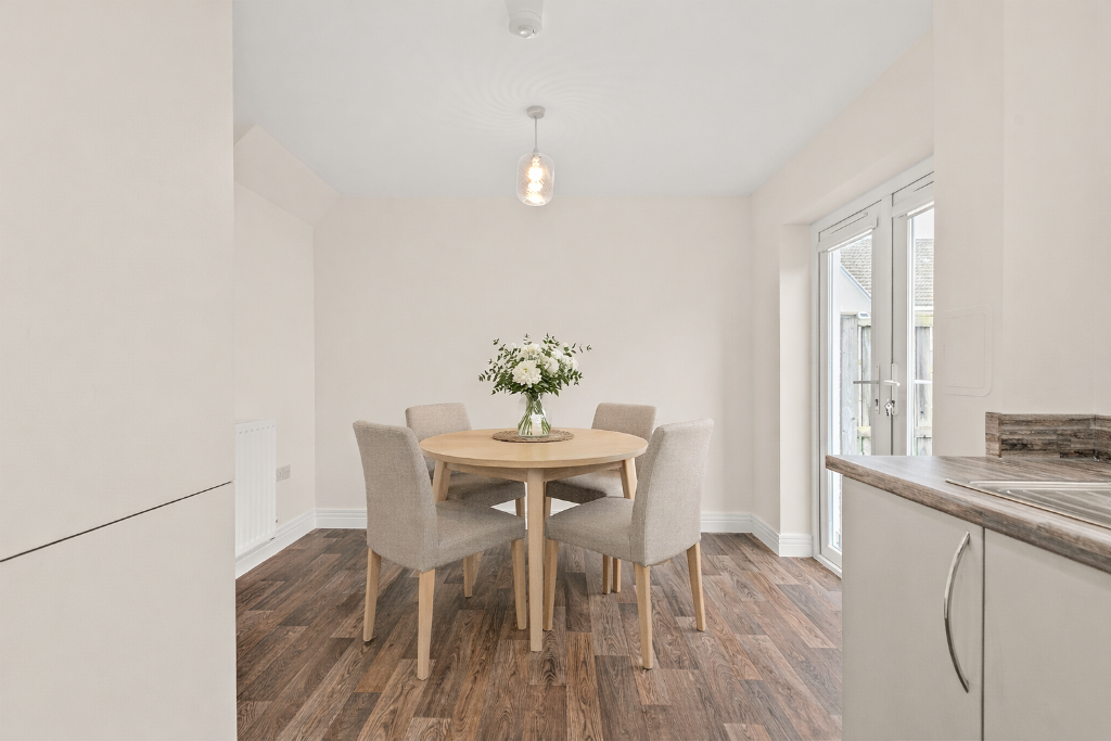House in Larbert, Kinnaird Village - View 5