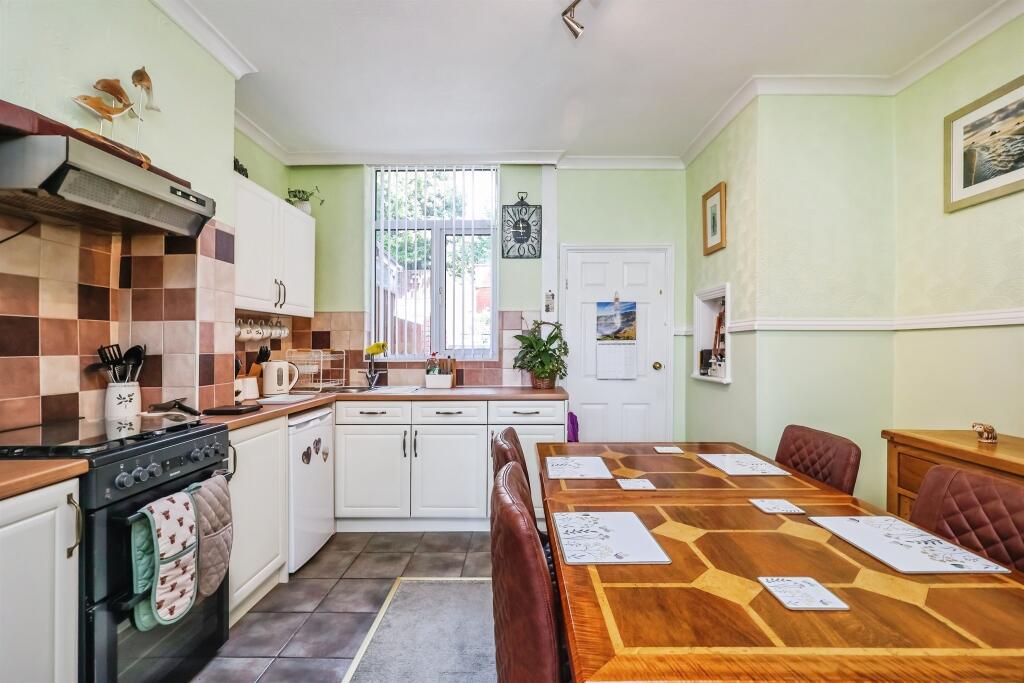 House in Amber Valley, Aldercar and Langley Mill CP - View 3