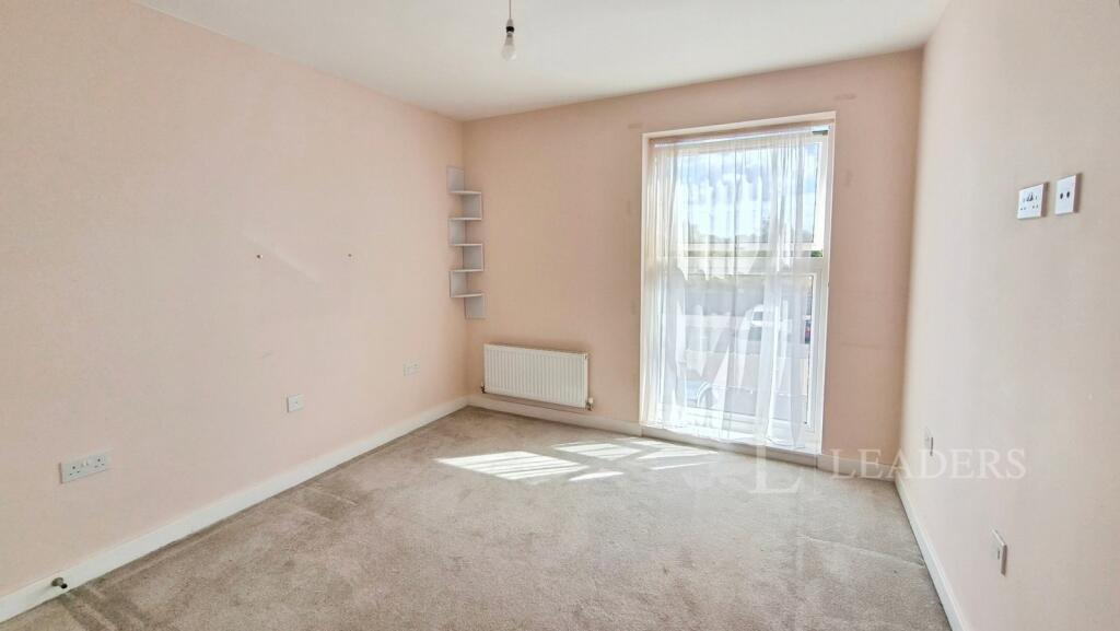Apartment in Portsmouth - More