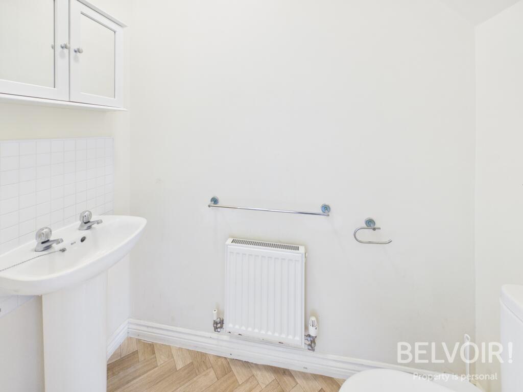 House in Stoke-on-Trent - More