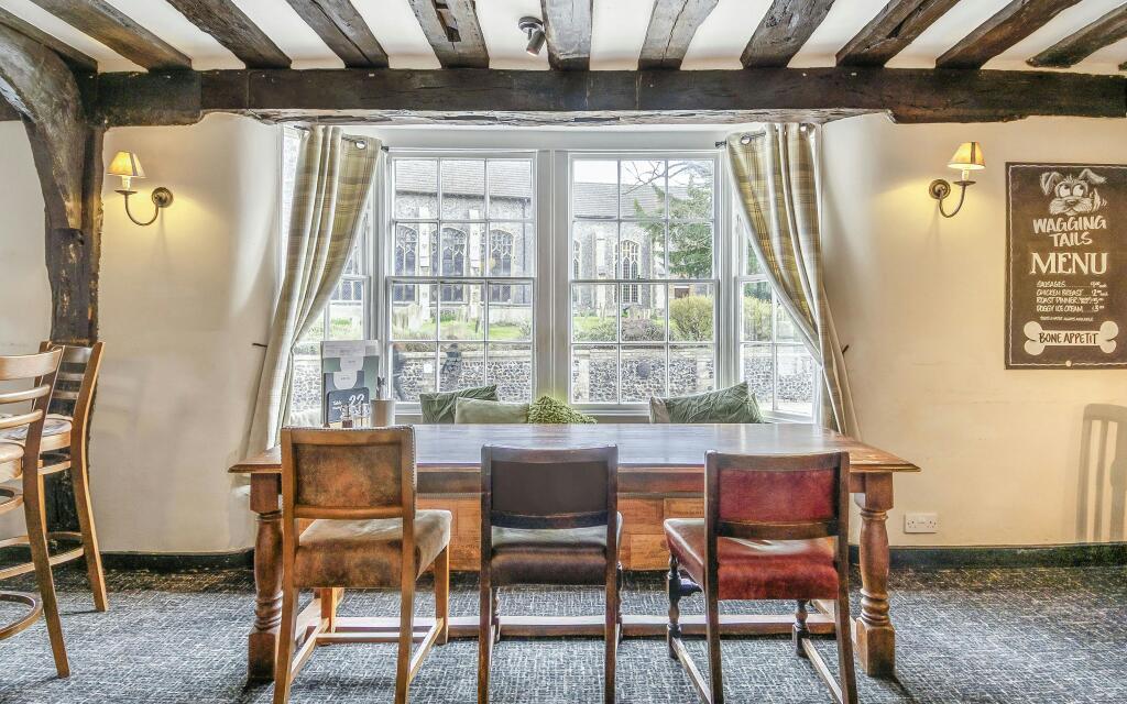 8685243-interior33.jpg
