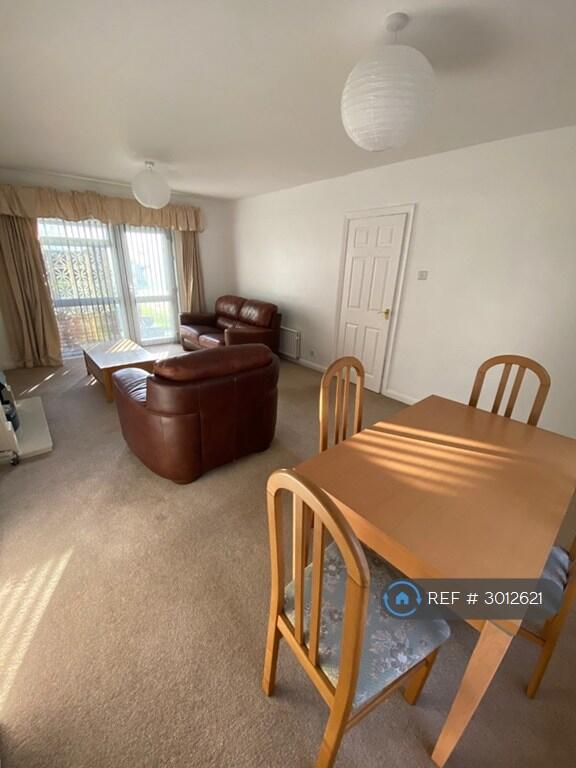 Apartment in Preston - View 2