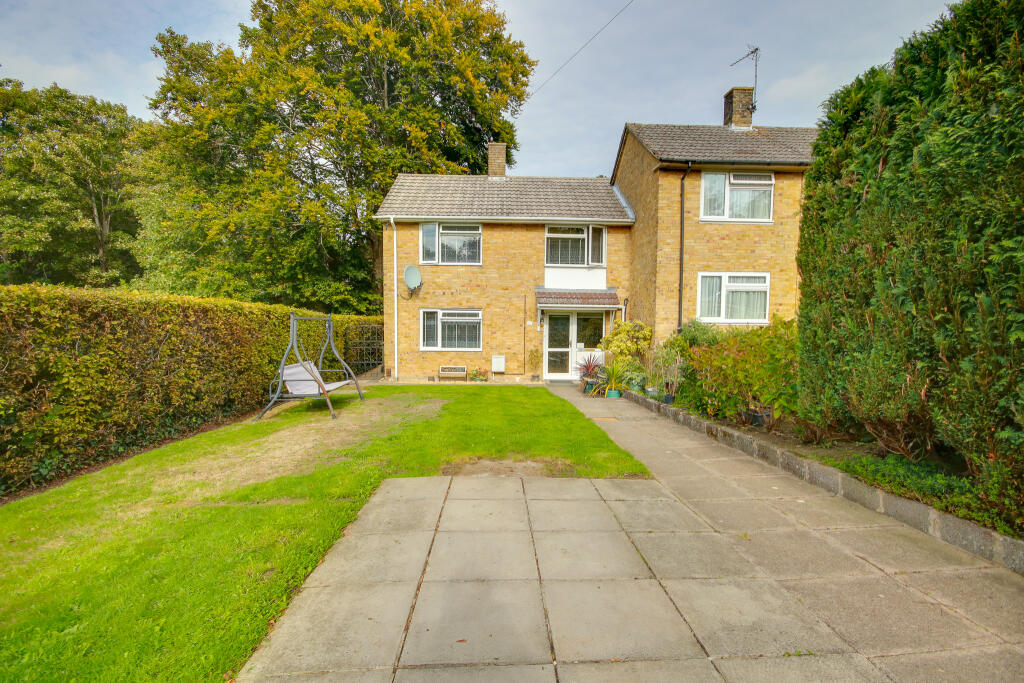 2-bed terraced on Townhill Park! Excellent Presentation! A Must See!, £260,000