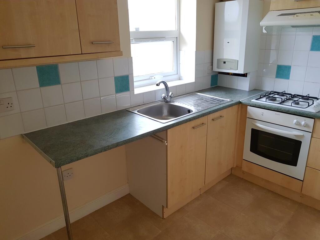 Apartment in Torquay - View 2