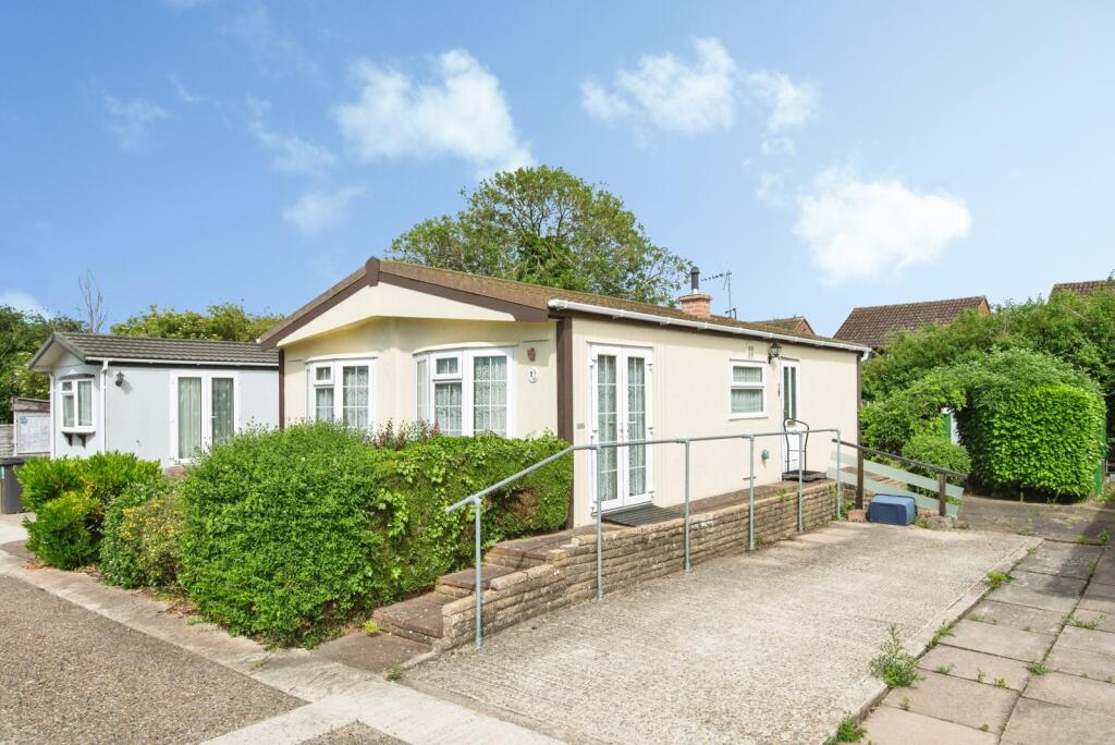 Main image of property: Oughton Close, Hitchin, Hertfordshire, SG5