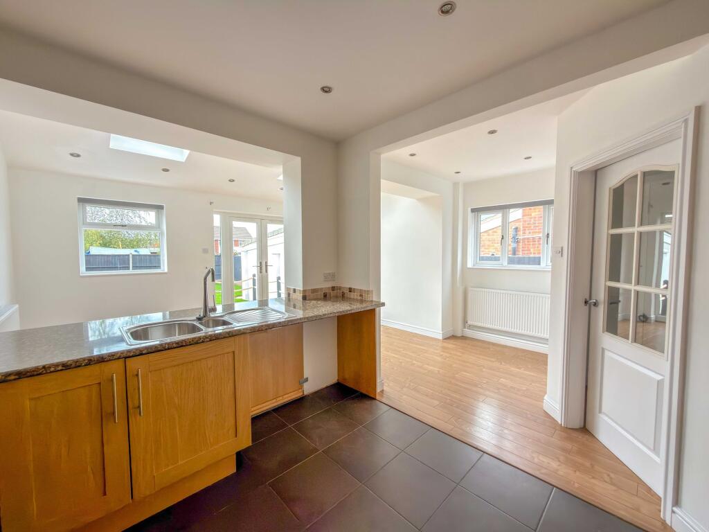 Weddington Road, Nuneaton, CV10 photo 4