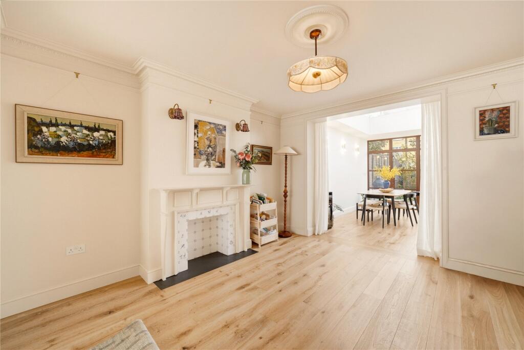 House in London - View 4