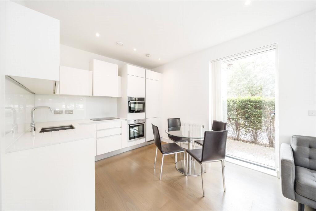 Apartment in London, Royal Borough of Greenwich - View 4