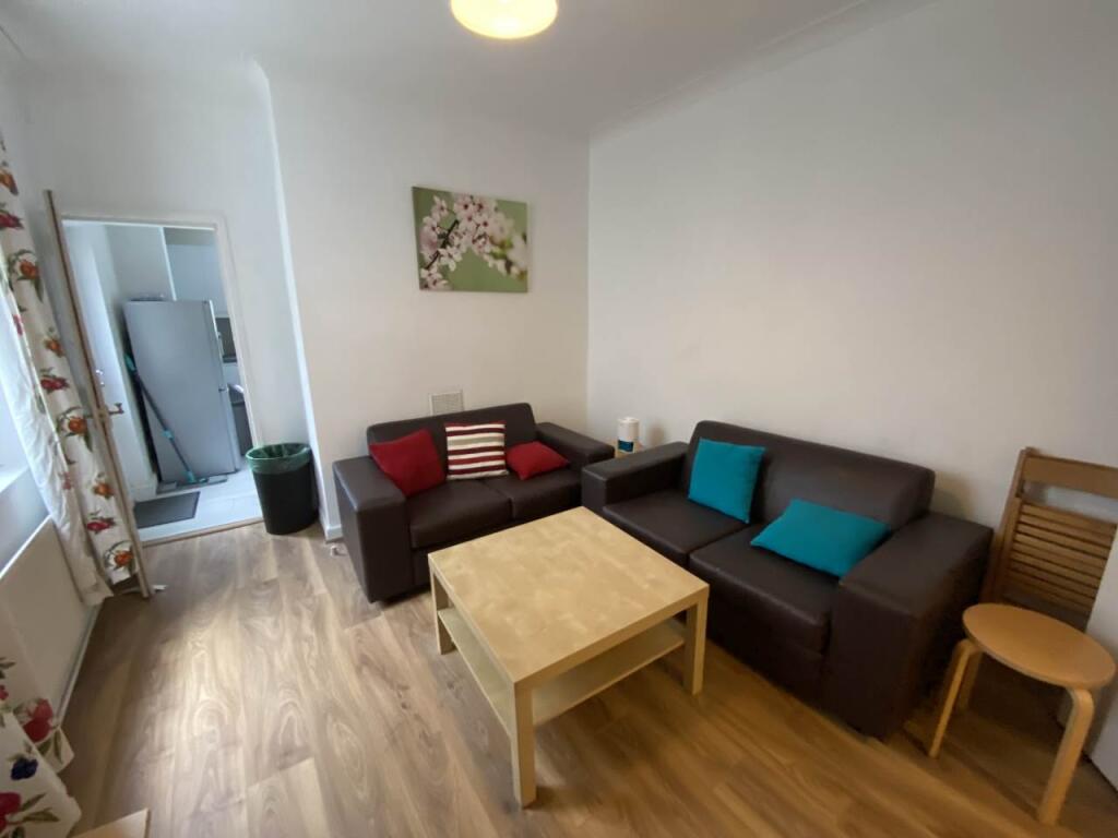 House in Cardiff - View 2