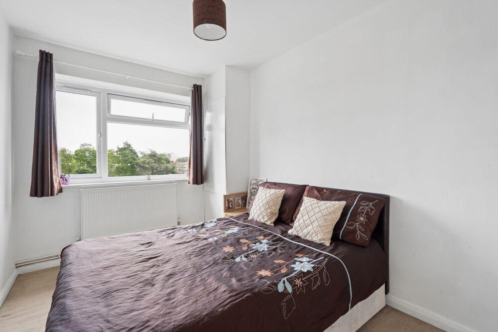 Apartment in Harrow - View 4