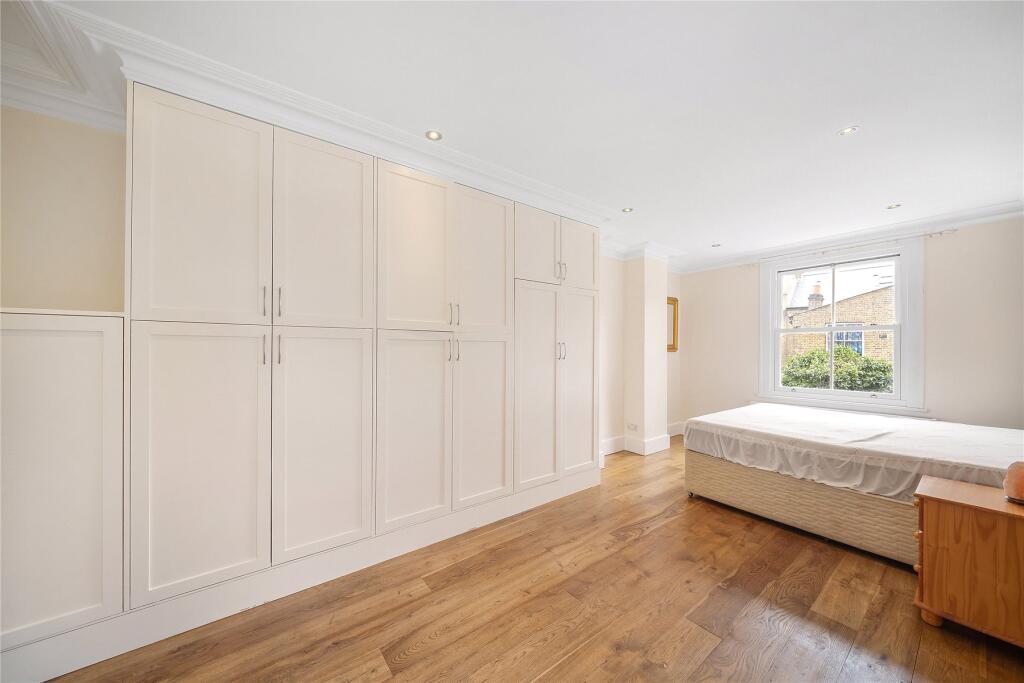 4 bedroom terraced house for rent