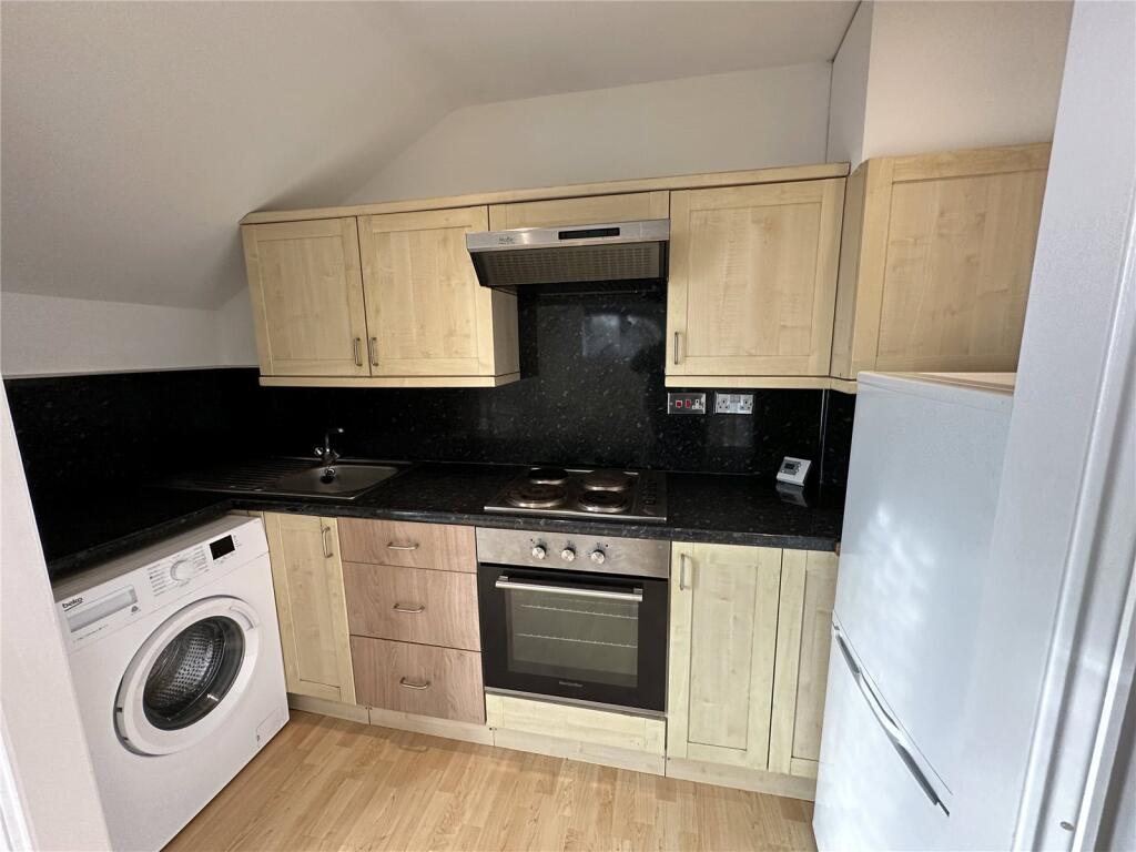 Apartment in Bristol - View 5
