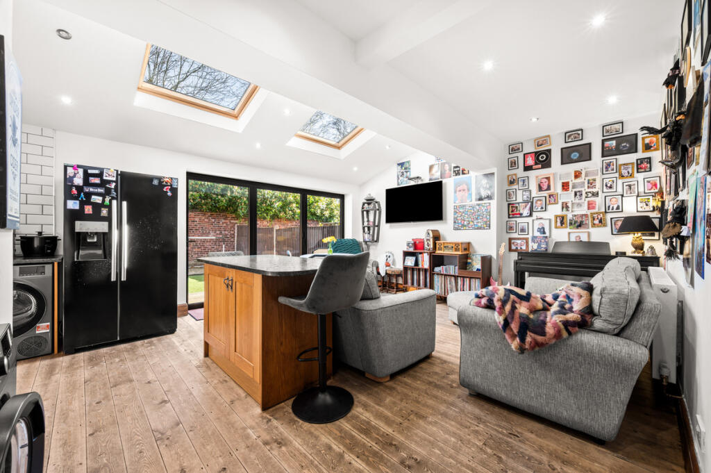 House in Stockport, Little Moor, Offerton - More