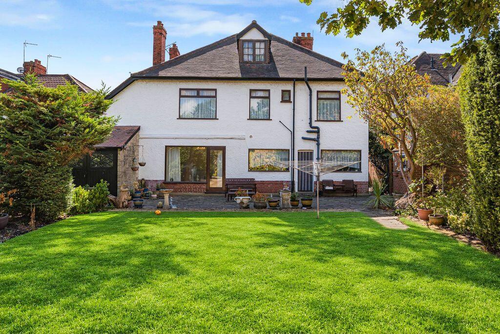 House in London, West Heath - View 4