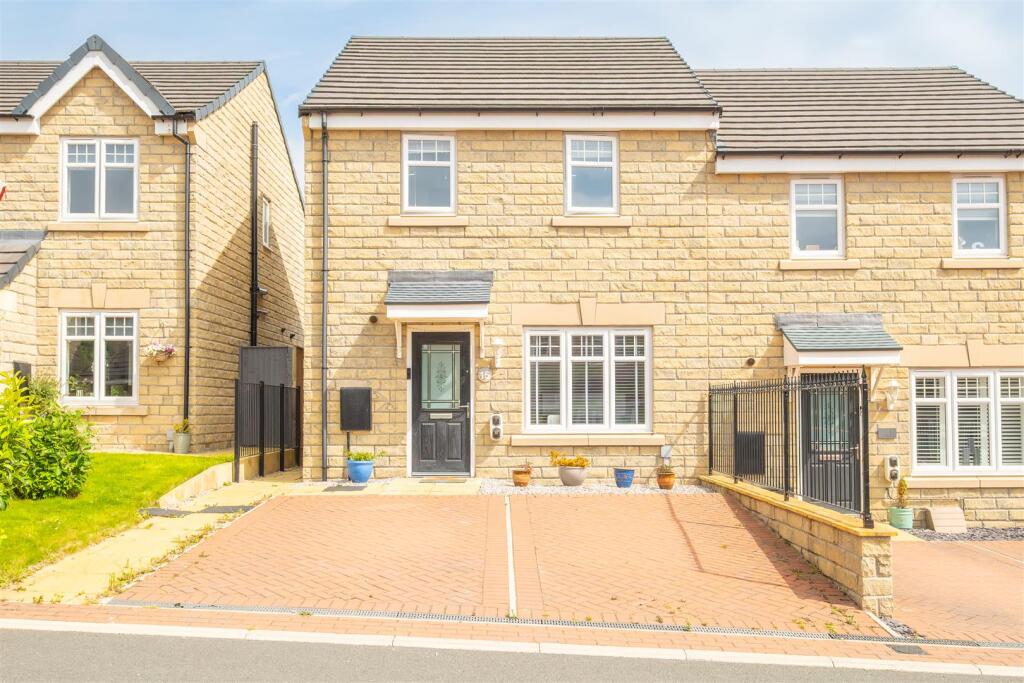 Main image of property: Forest Court, Birchencliffe, Huddersfield, HD2 2FY