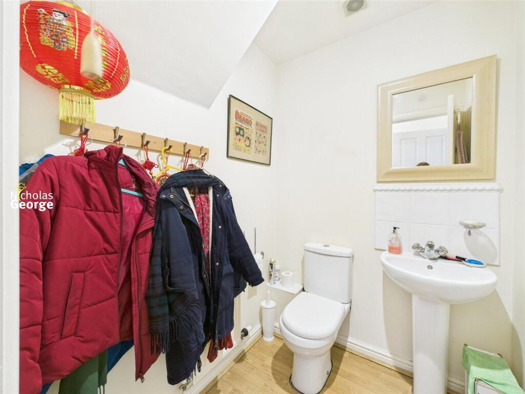 Additional image 25 of Foxes Meadow, Cotteridge, B30 1BQ