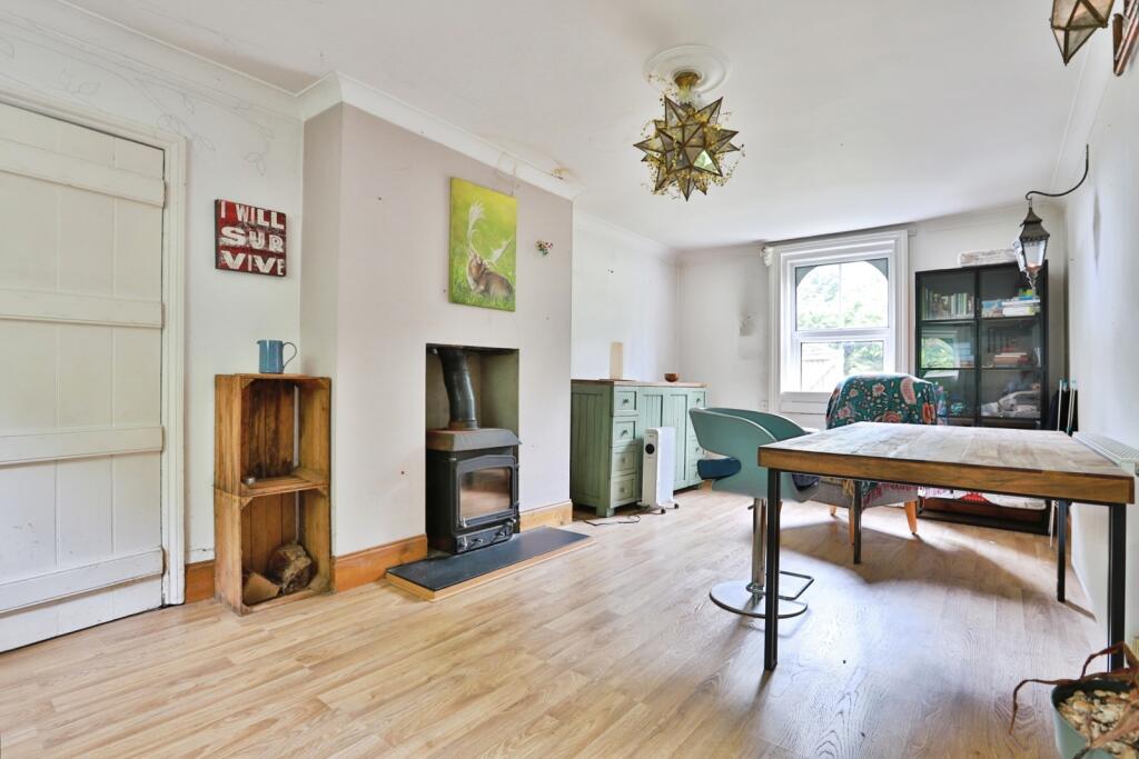 House in Hinton Martell, Uppington, Hinton - More