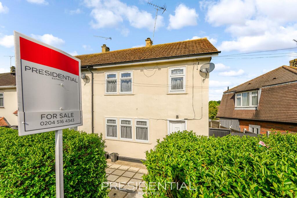 Main image of property: Colebrook Lane, Loughton, IG10