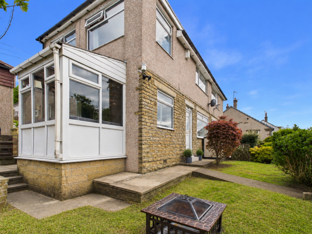 Main image of property: Long Lane Wheatley, Wheatley, Halifax, West Yorkshire, HX3