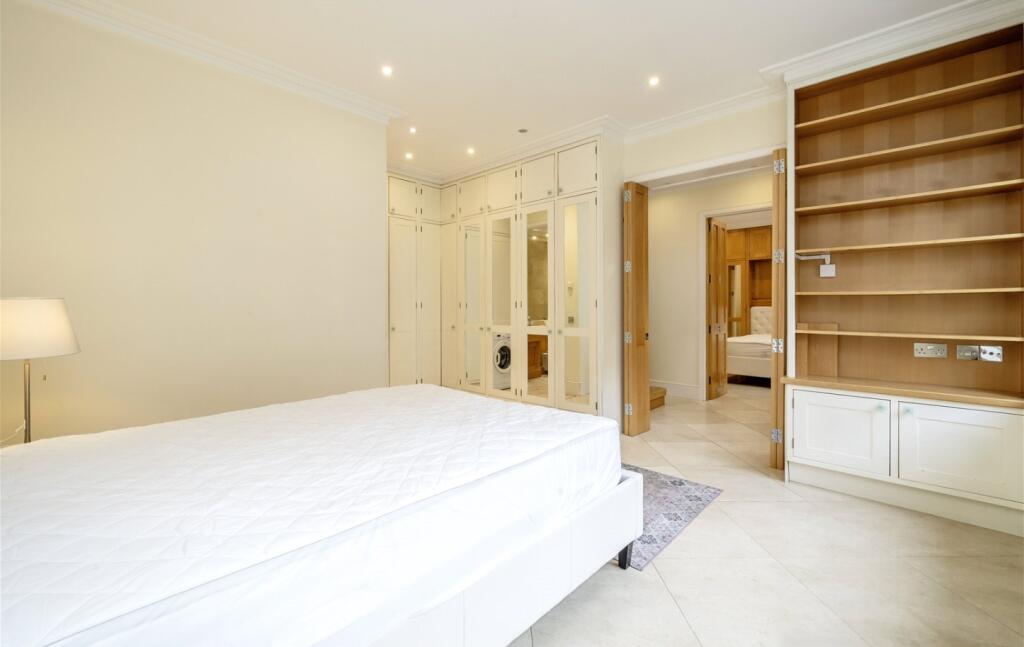3 bedroom end of terrace house for rent