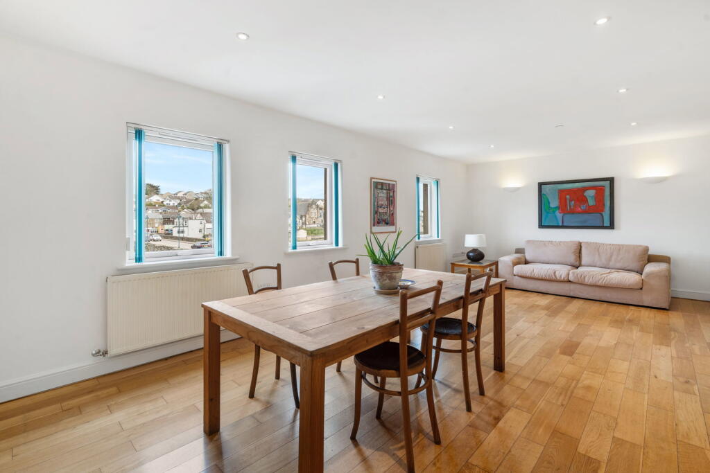 4, Harbour House, Wadebridge, PL27 photo 3