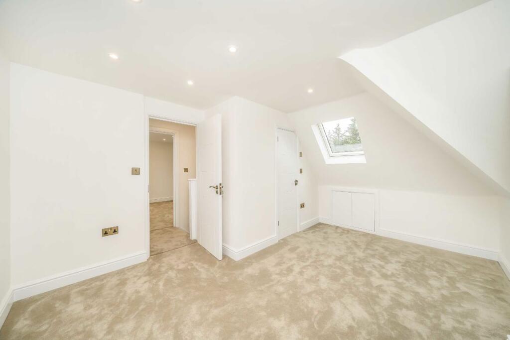 House in London - More