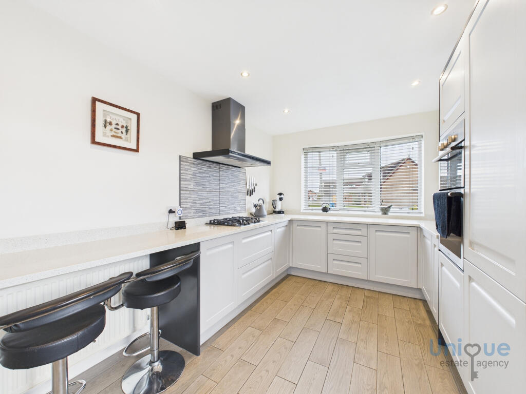 Benbow Close,  Lytham St. Annes, FY8 photo 3