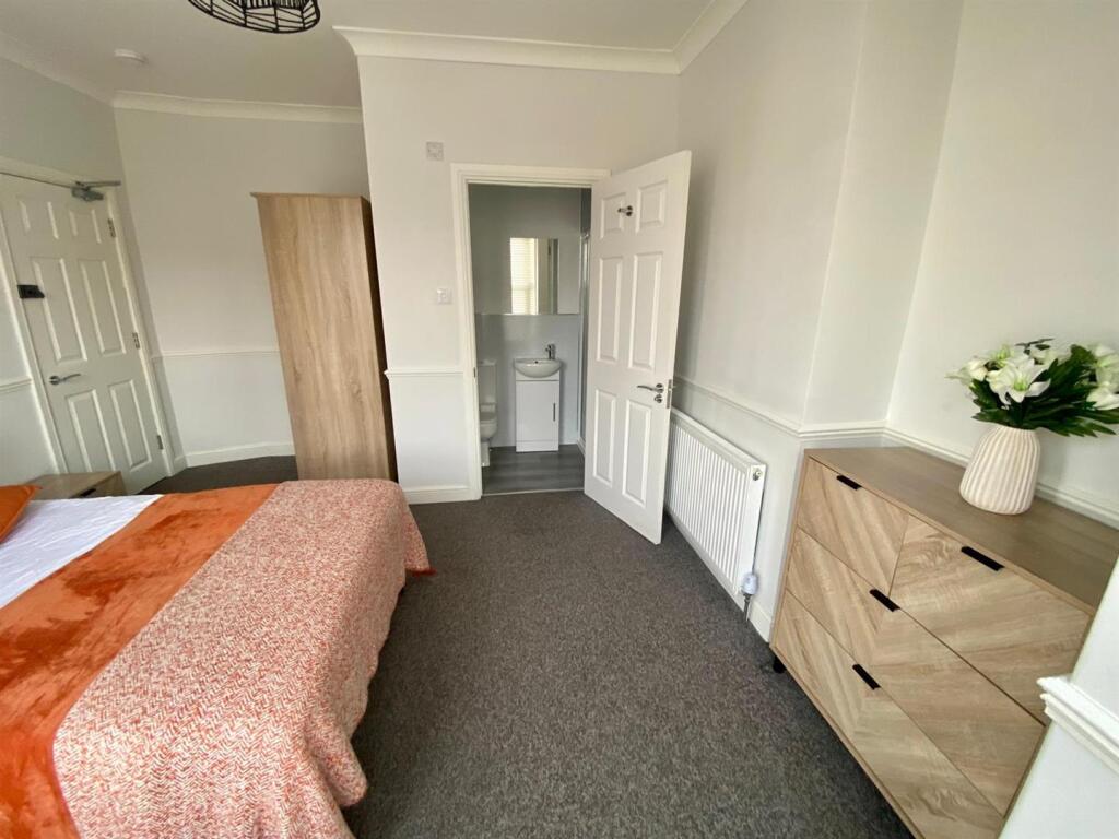 Main image of property: West Road, Westcliff-On-Sea