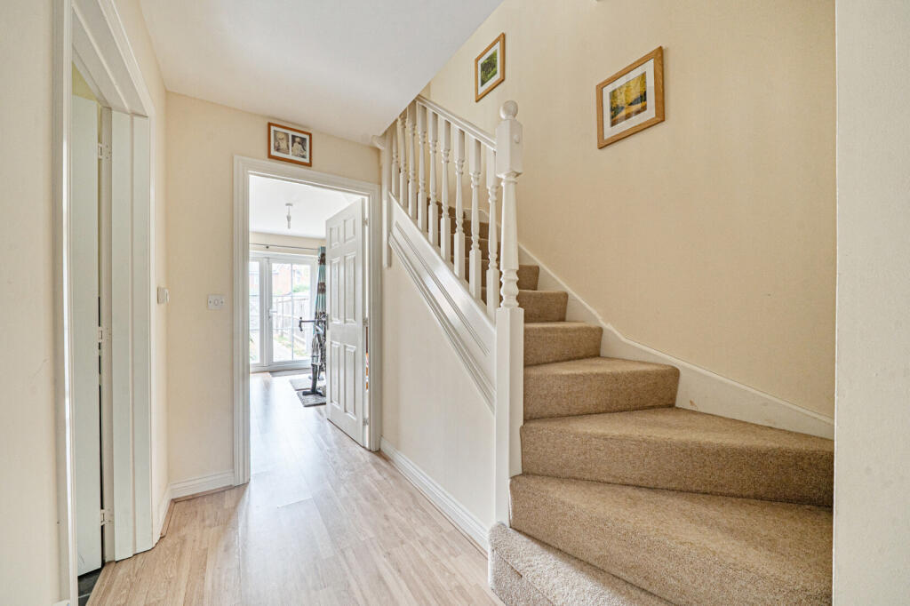 House in Compton, West Berkshire - More