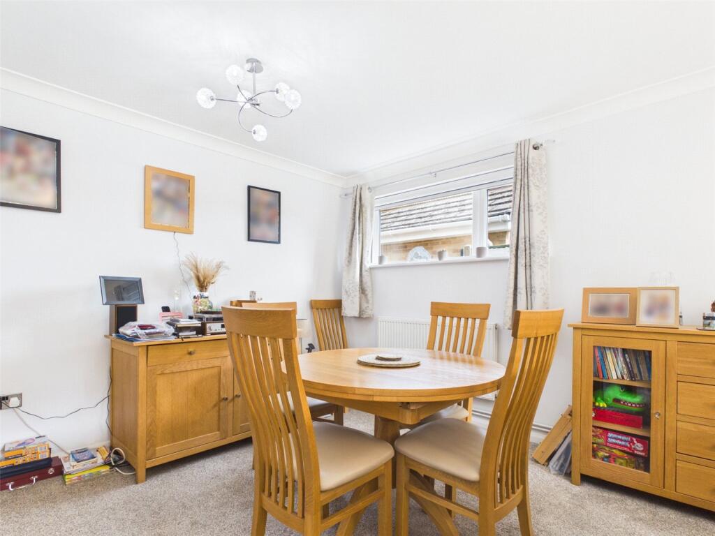 Forest Way, Highcliffe, Dorset, BH23 photo 4