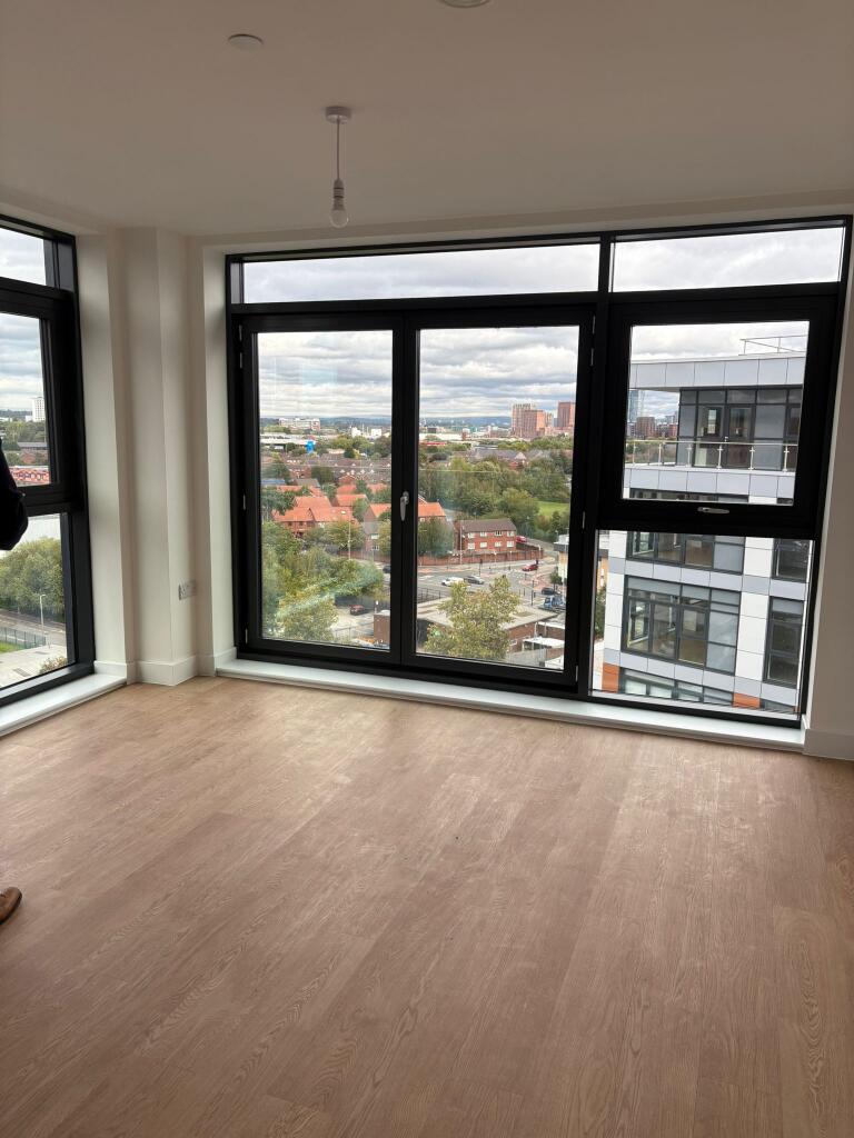 Apartment in Manchester - View 5