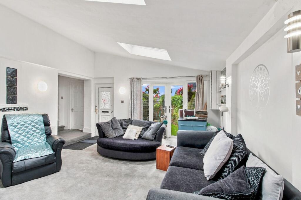 House in Leeds, Drighlington - View 5
