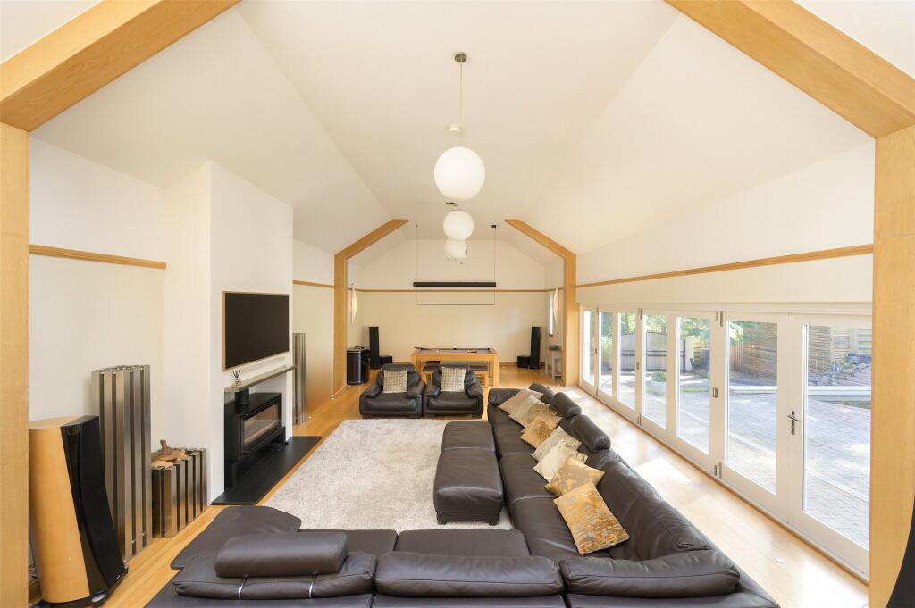 Merchiston, Linton Bank Drive, West Linton, Scottish Borders photo 3