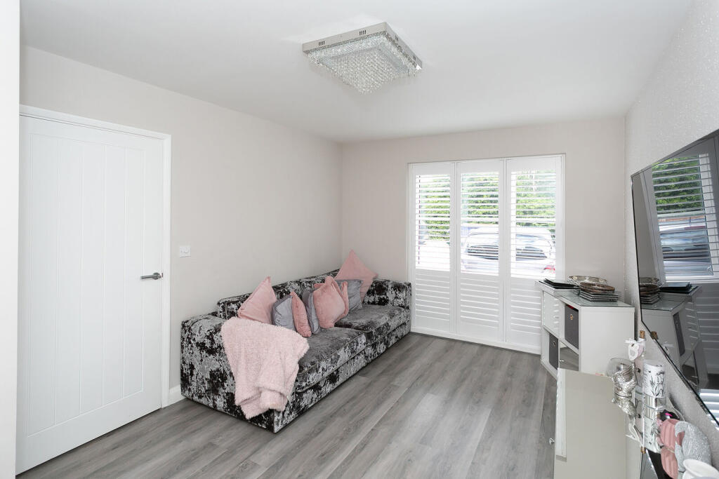House in Watford - View 3