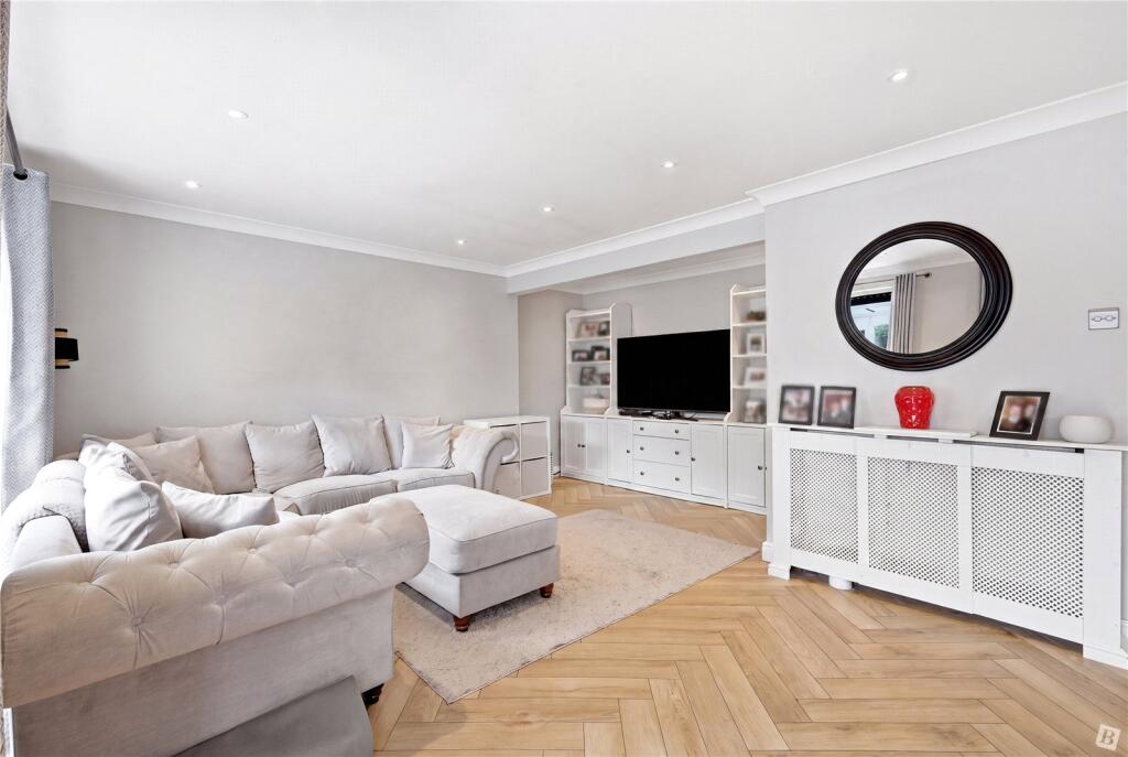 House in Basildon, Shotgate - View 2