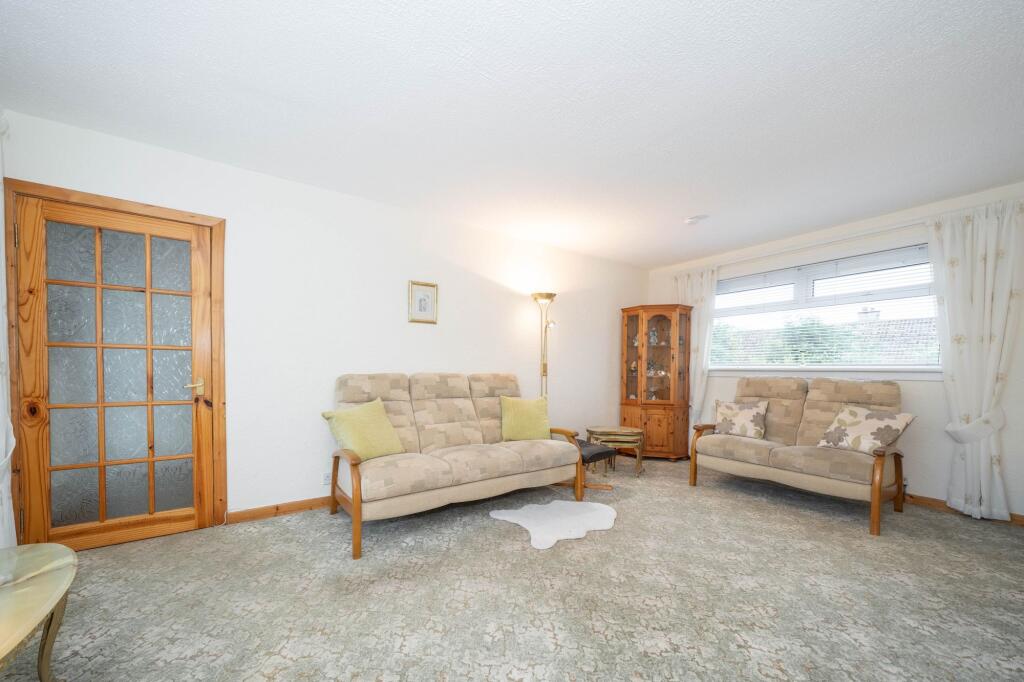 House in Glasgow, South Lanarkshire - More